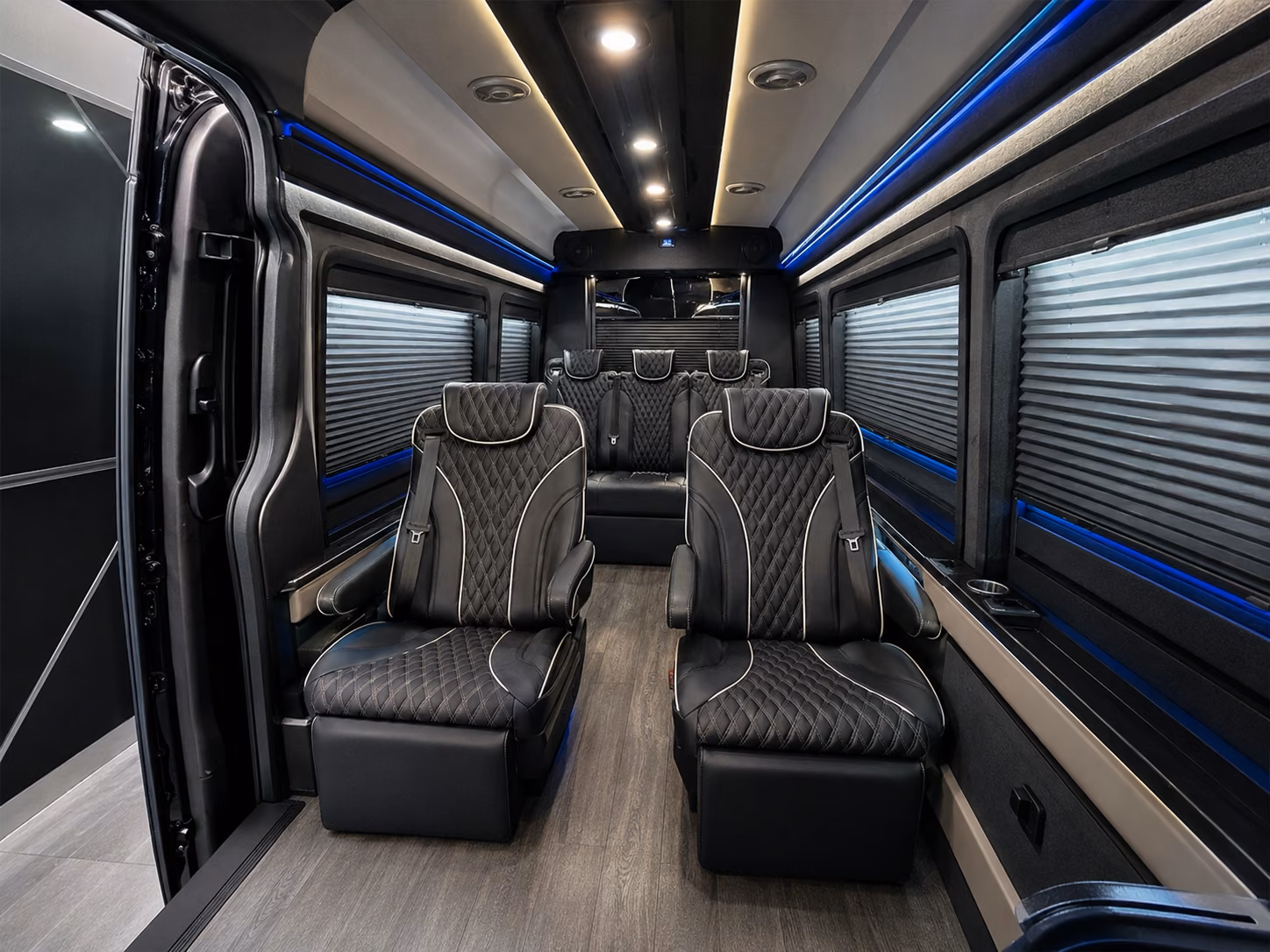 choosing the right bus size for your pittsburg airport group