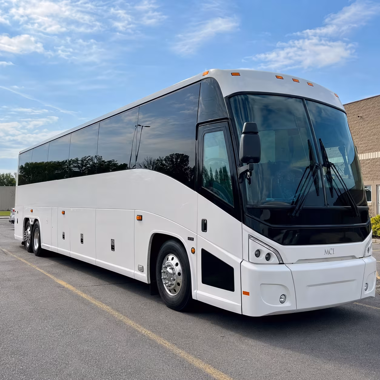 start the concert night early with a party bus from pittsburg